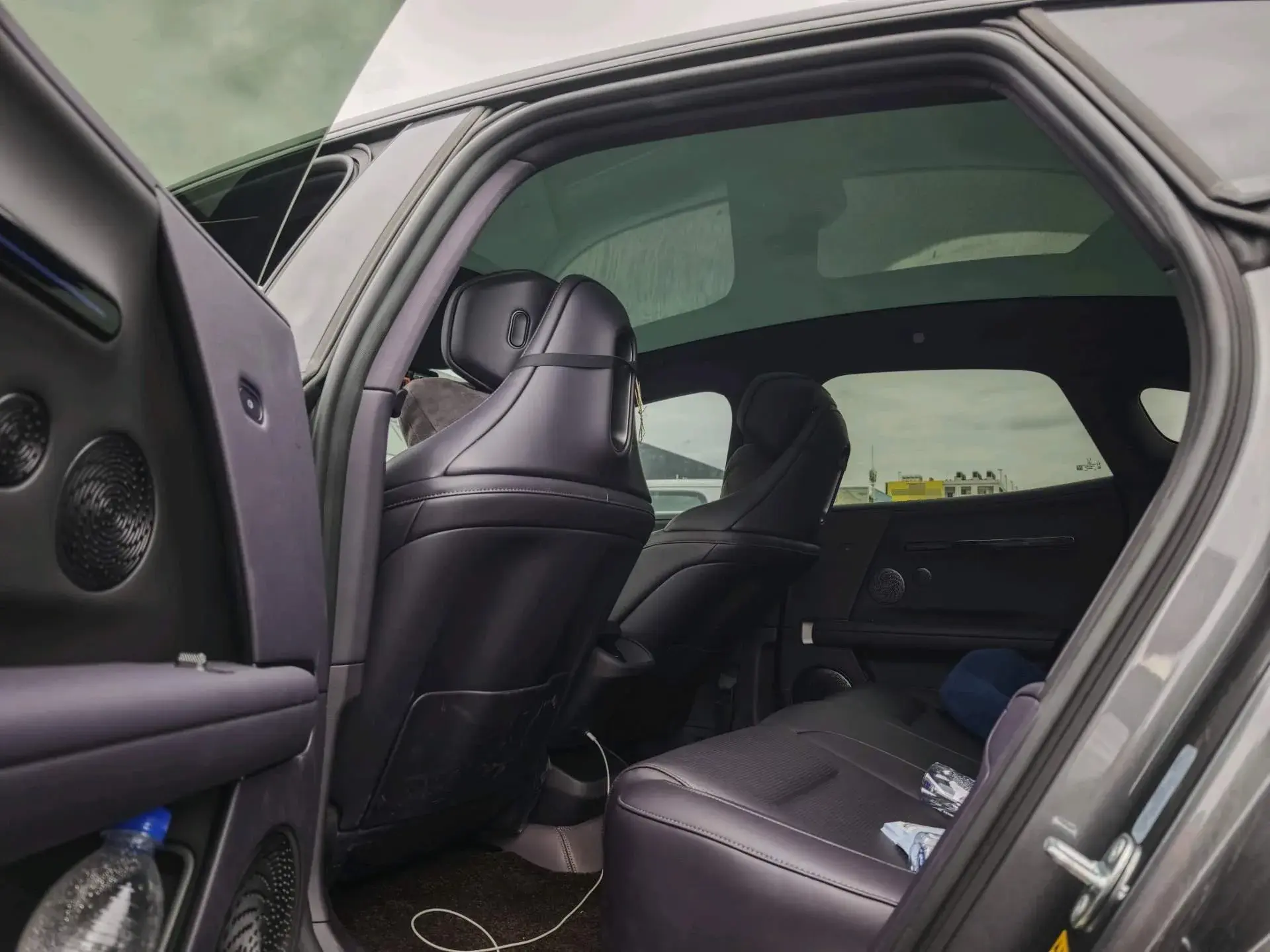 2025 AVATR 06 thumbnail 4