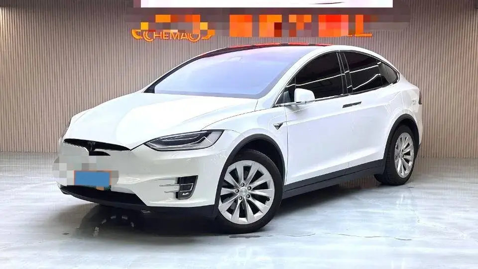 2021 TESLA MODEL view 1