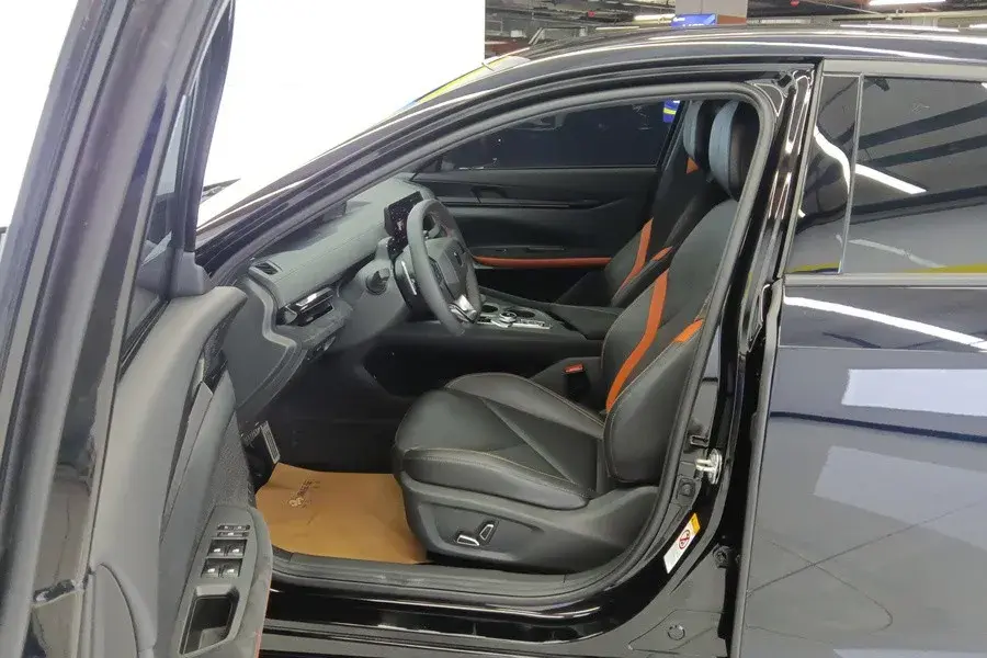 2022 CHANGAN UNI-V thumbnail 3