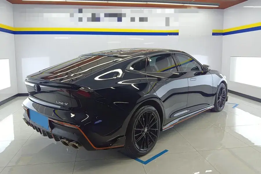 2022 CHANGAN UNI-V thumbnail 2