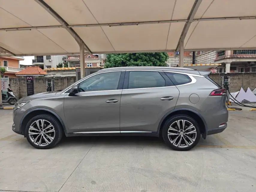 2018 BYD TANG thumbnail 4