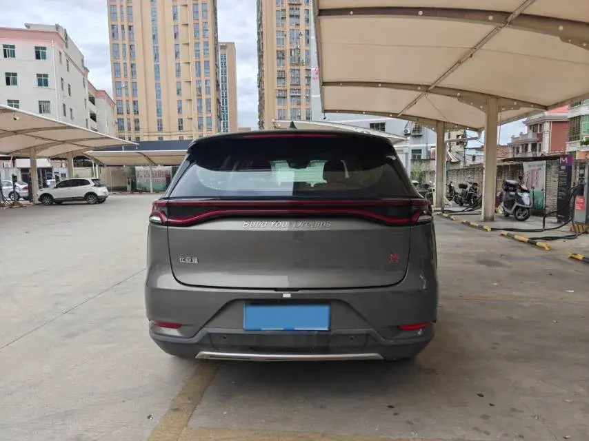 2018 BYD TANG thumbnail 3