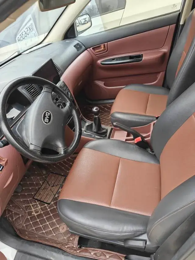 2013 BYD F3 thumbnail 2