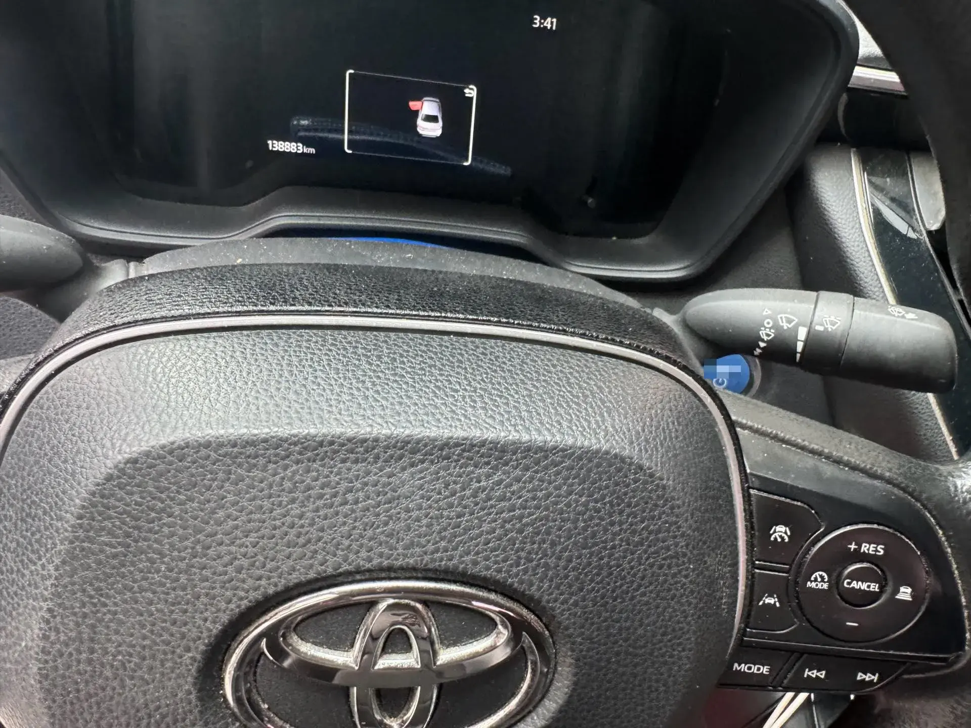 2023 TOYOTA COROLLA thumbnail 4