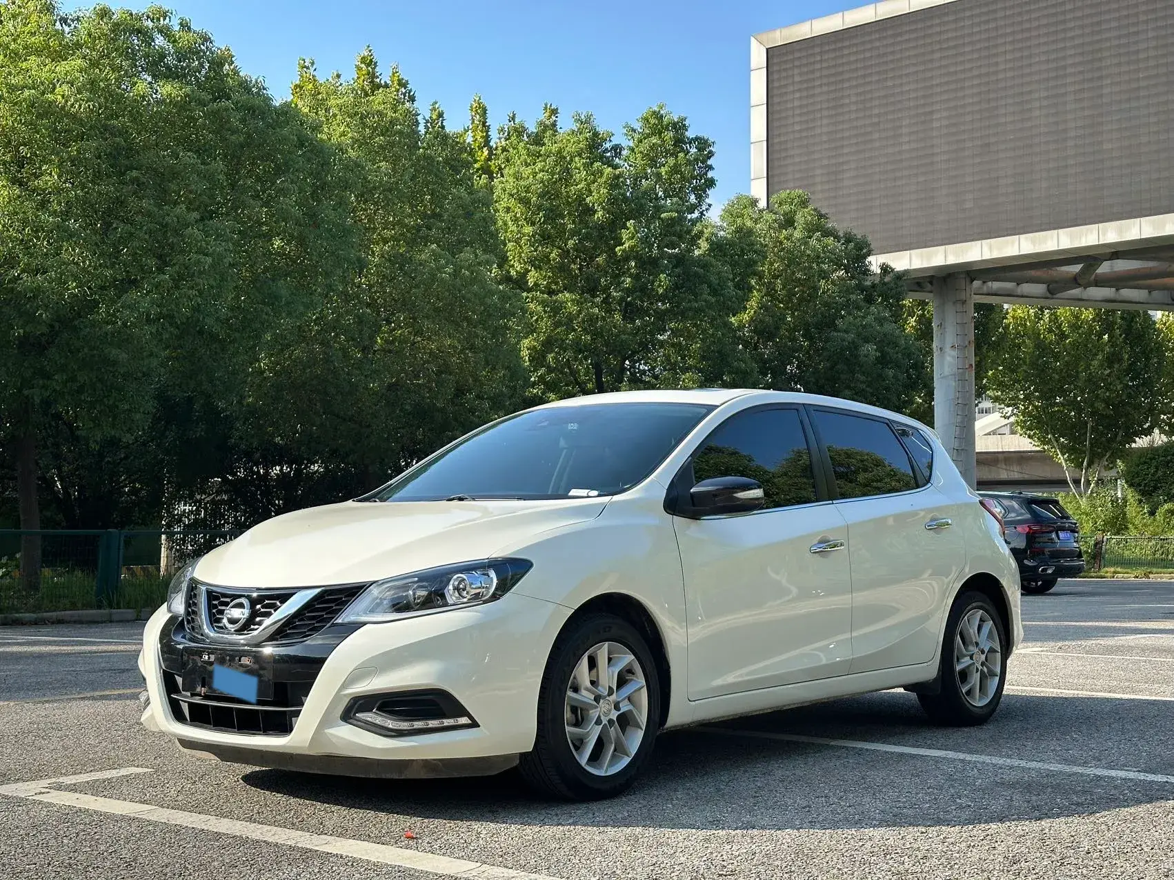 2021 NISSAN TIIDA view 1
