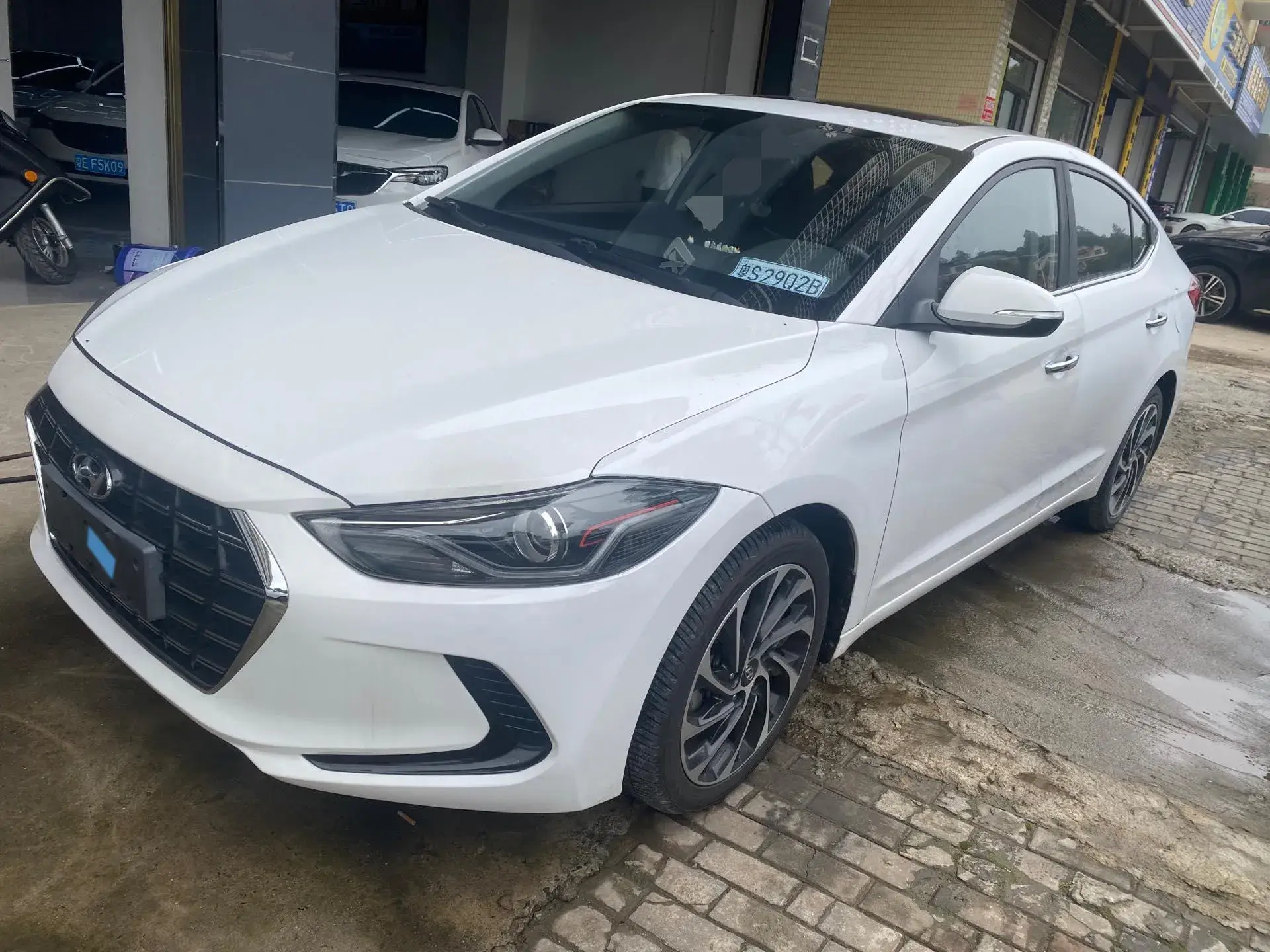 2020 HYUNDAI ELANTRA view 1