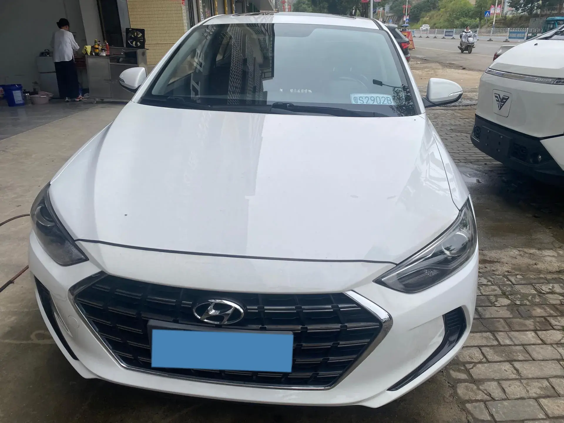 2020 HYUNDAI ELANTRA thumbnail 2