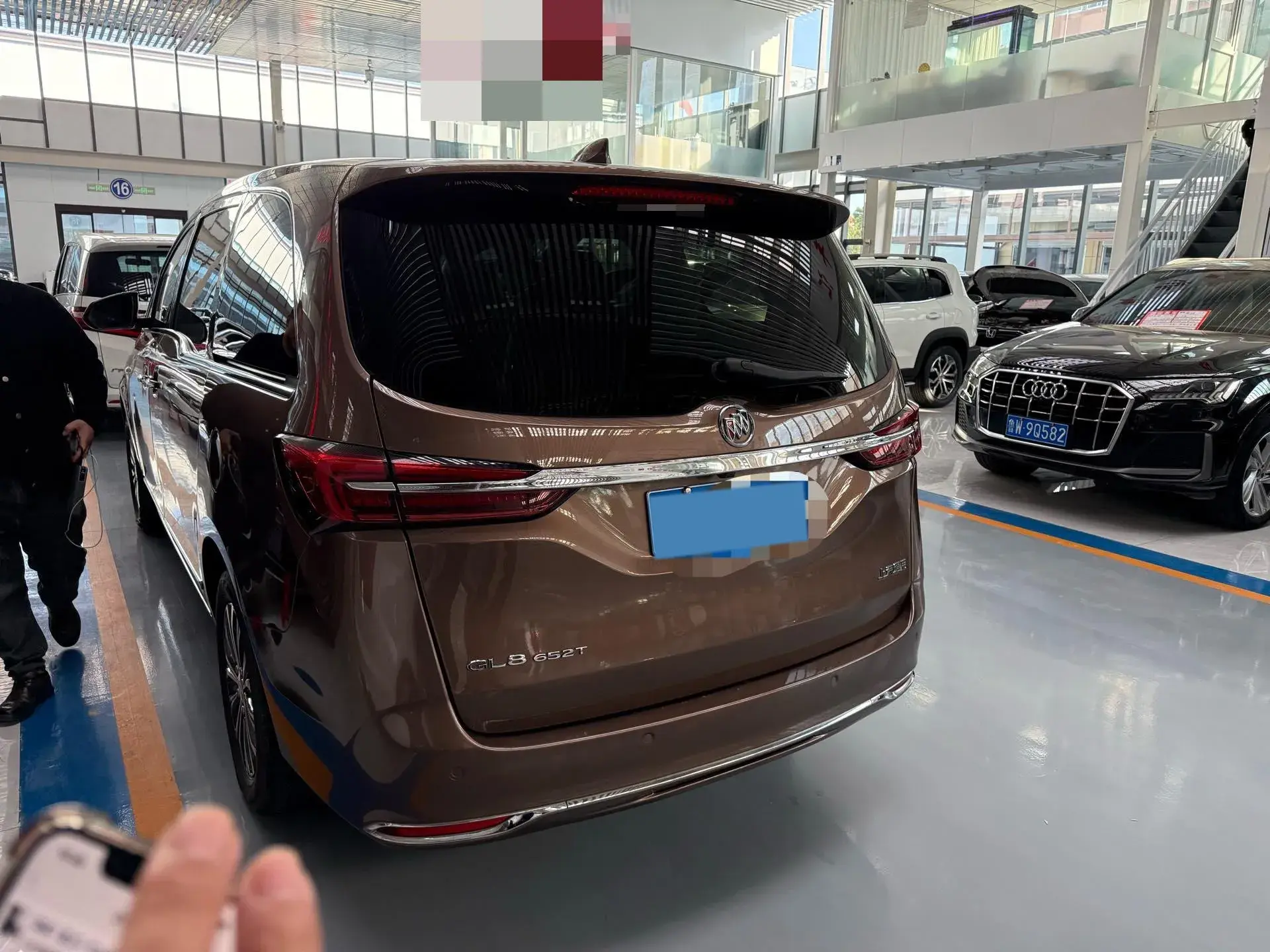 2021 BUICK GL8 thumbnail 2