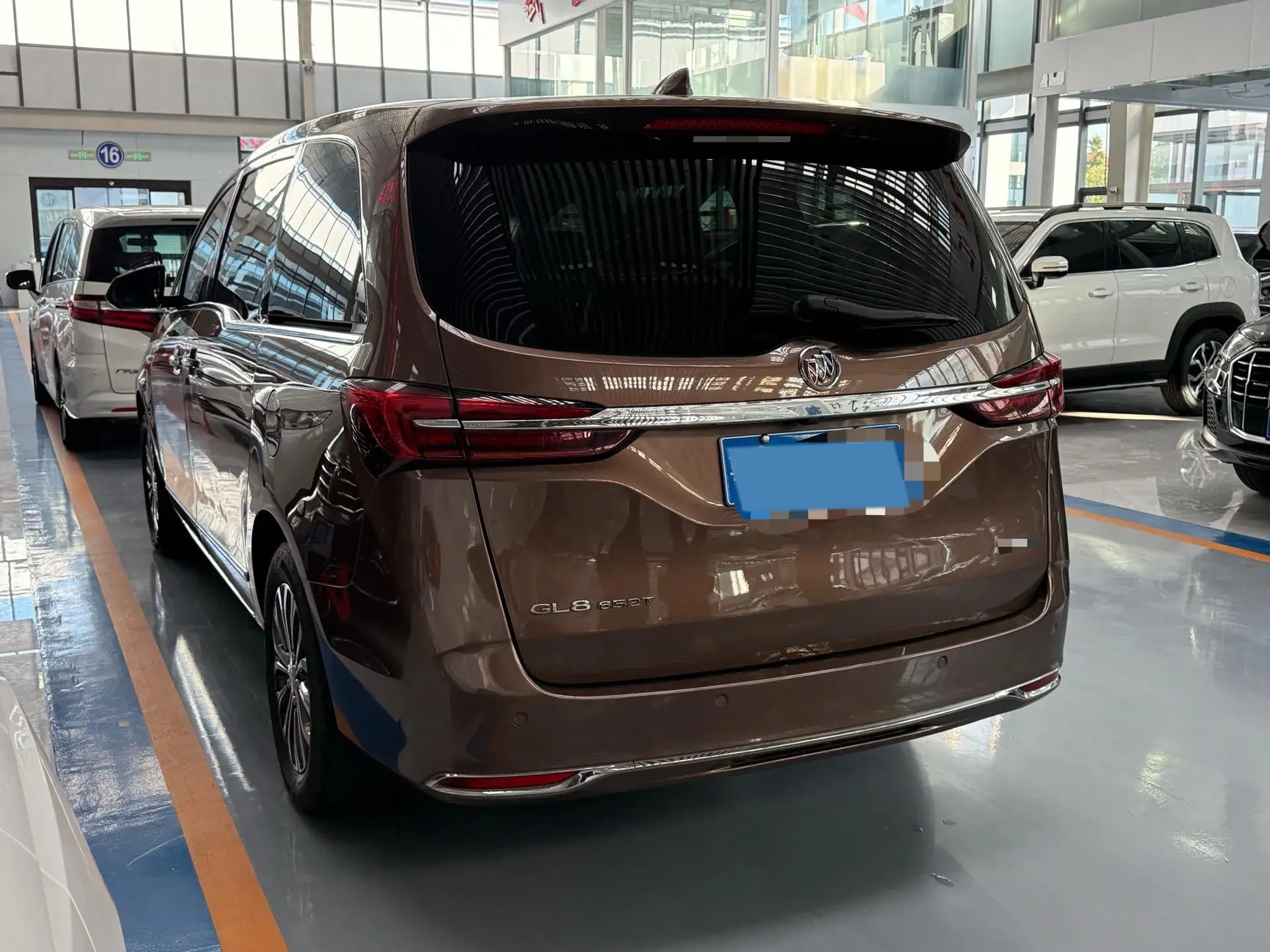 2021 BUICK GL8 thumbnail 3