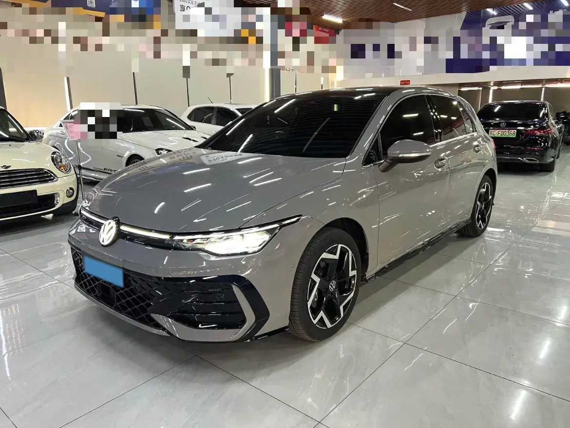 2025 VOLKSWAGEN GOLF view 1