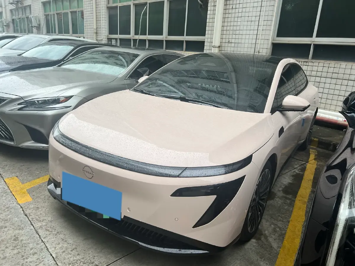 2025 Nissan N7 BEV 73KWH