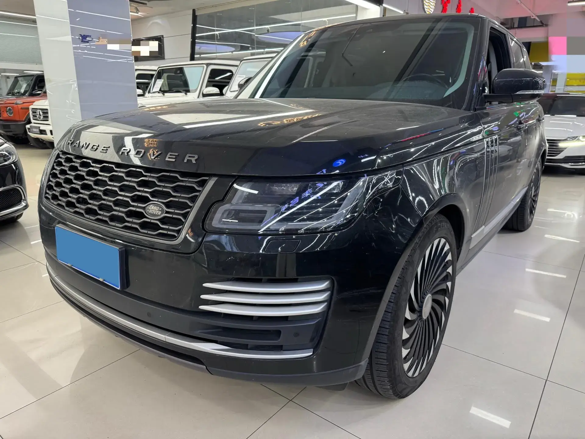 2020 LAND ROVER view 1