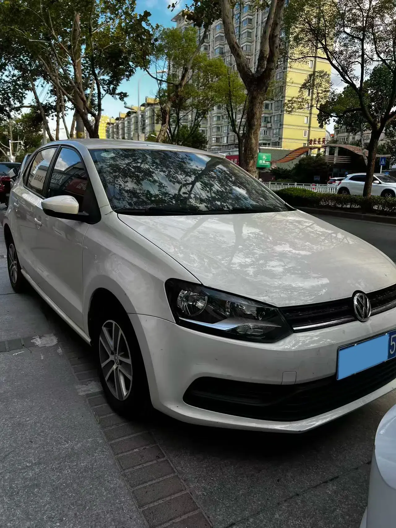 2018 VOLKSWAGEN POLO thumbnail 2