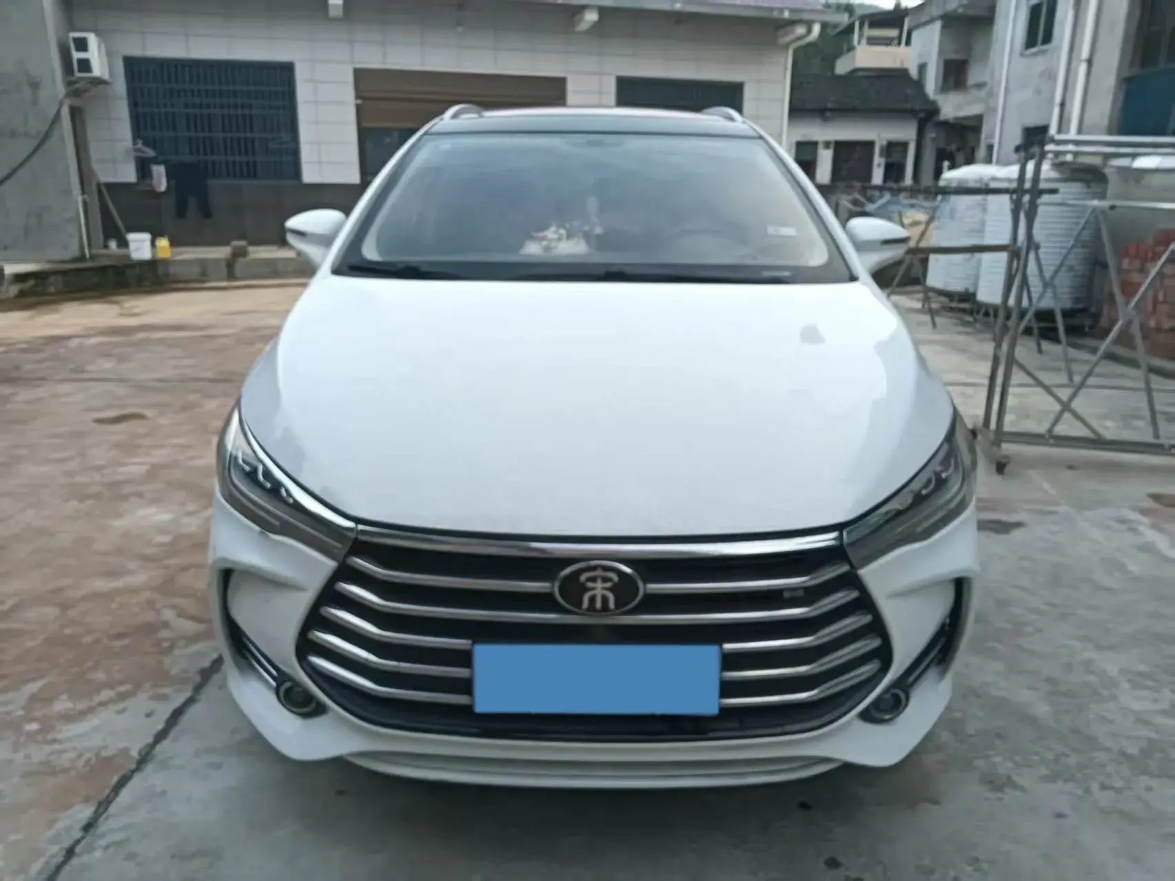 2018 BYD SONG thumbnail 2