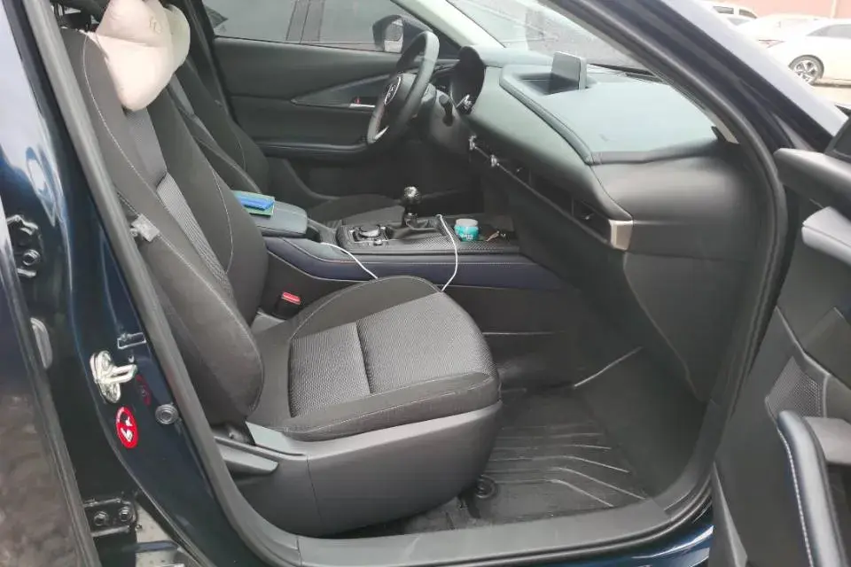 2024 MAZDA CX-30 thumbnail 3