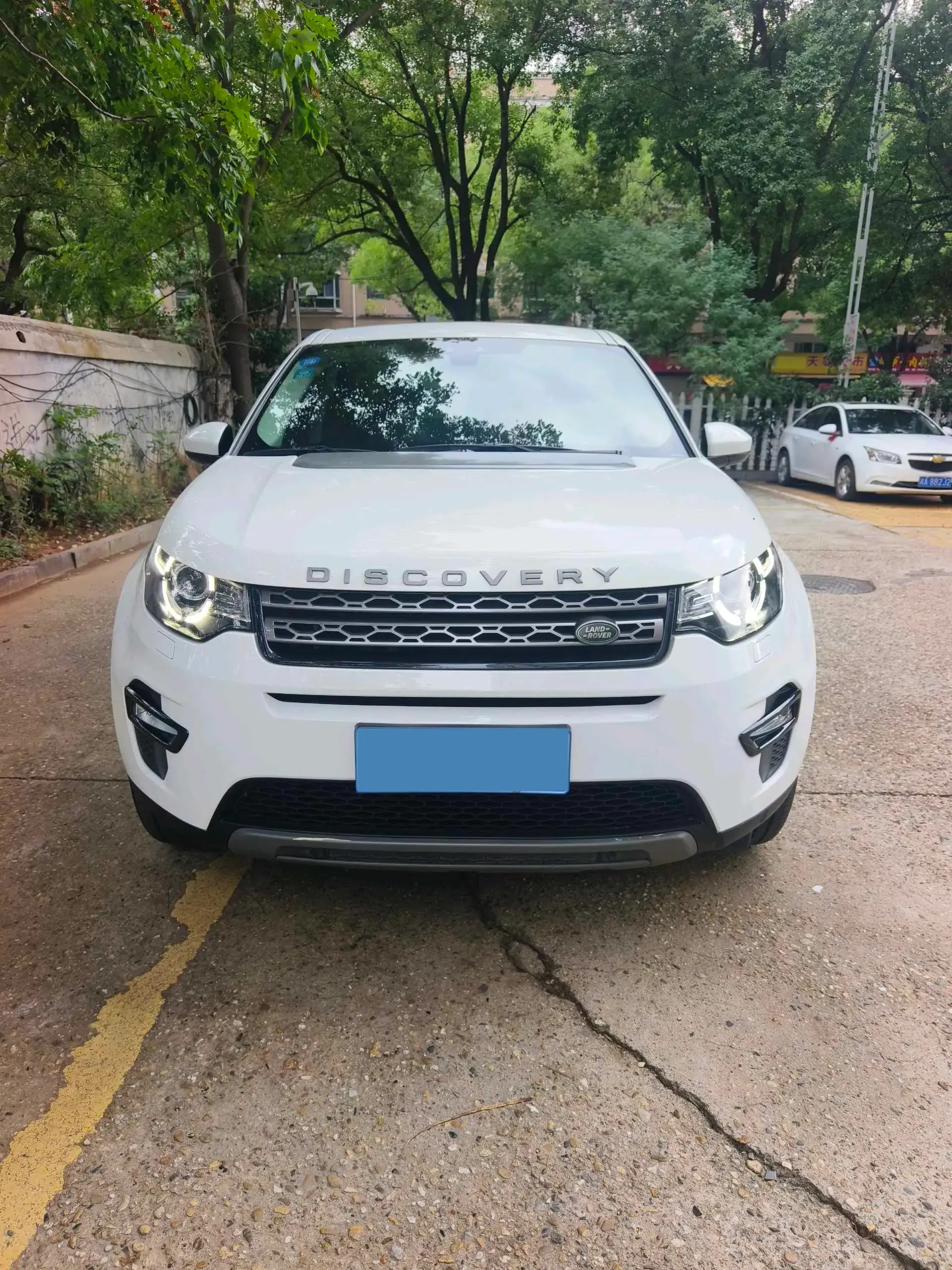 2018 LAND ROVER thumbnail 4