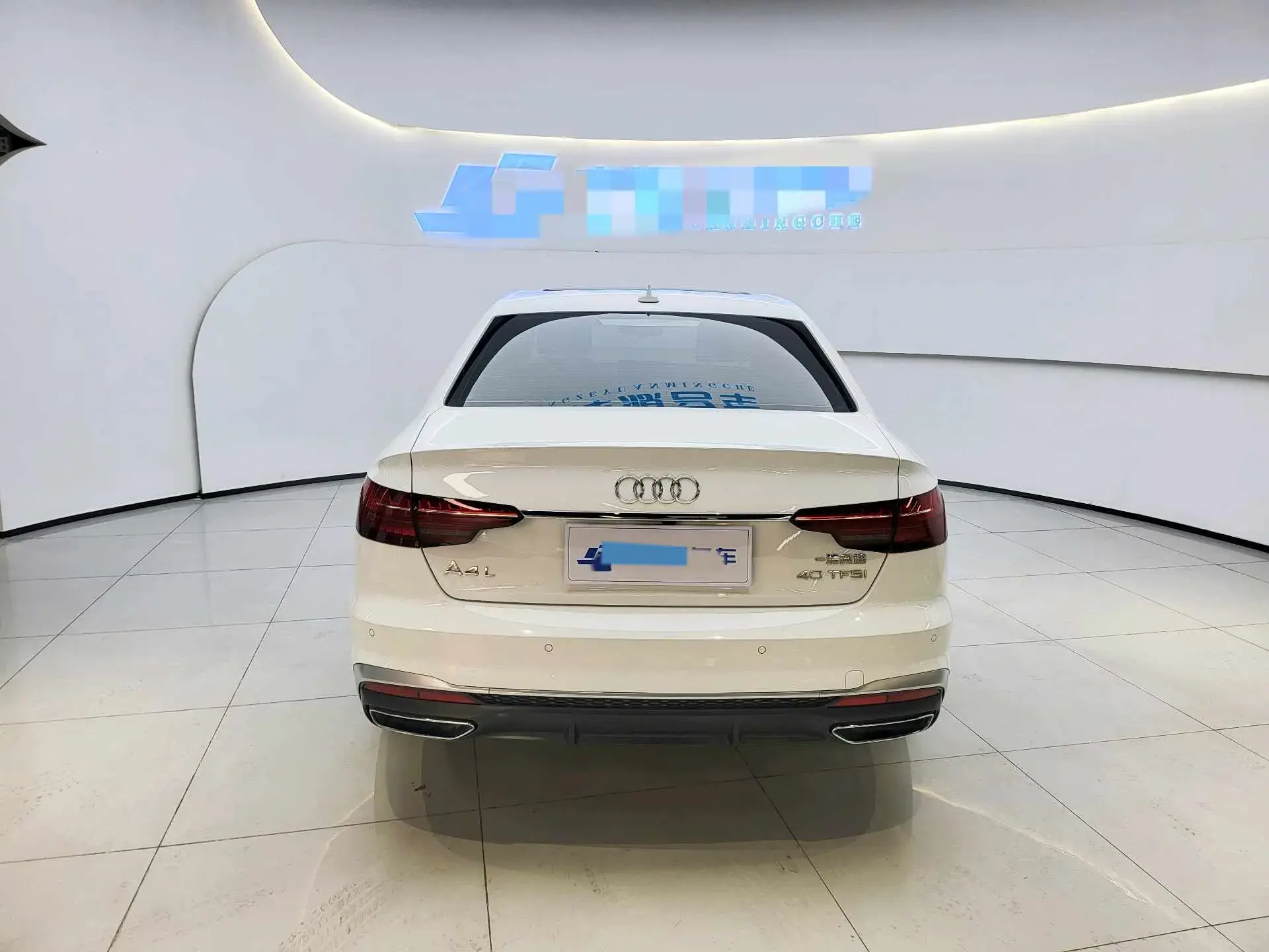 2022 AUDI A4L thumbnail 3