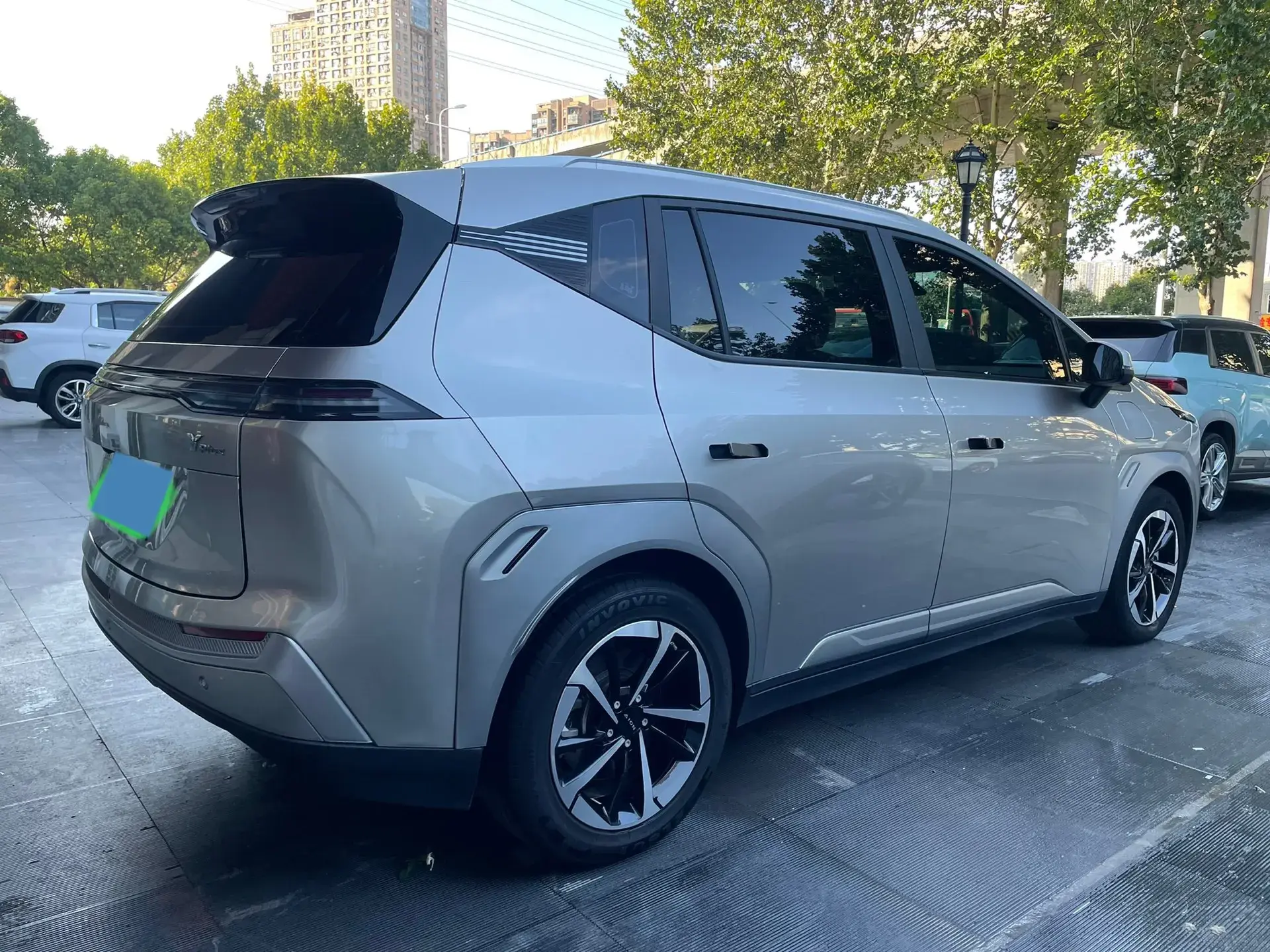 2023 AION Y thumbnail 2