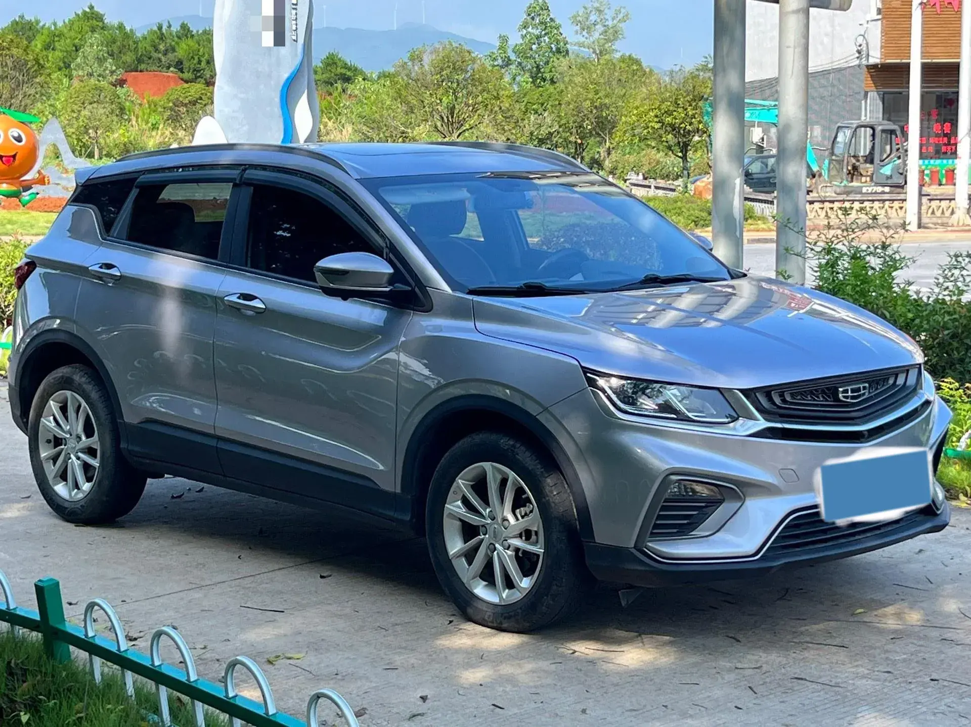 2020 GEELY COOLRAY thumbnail 3