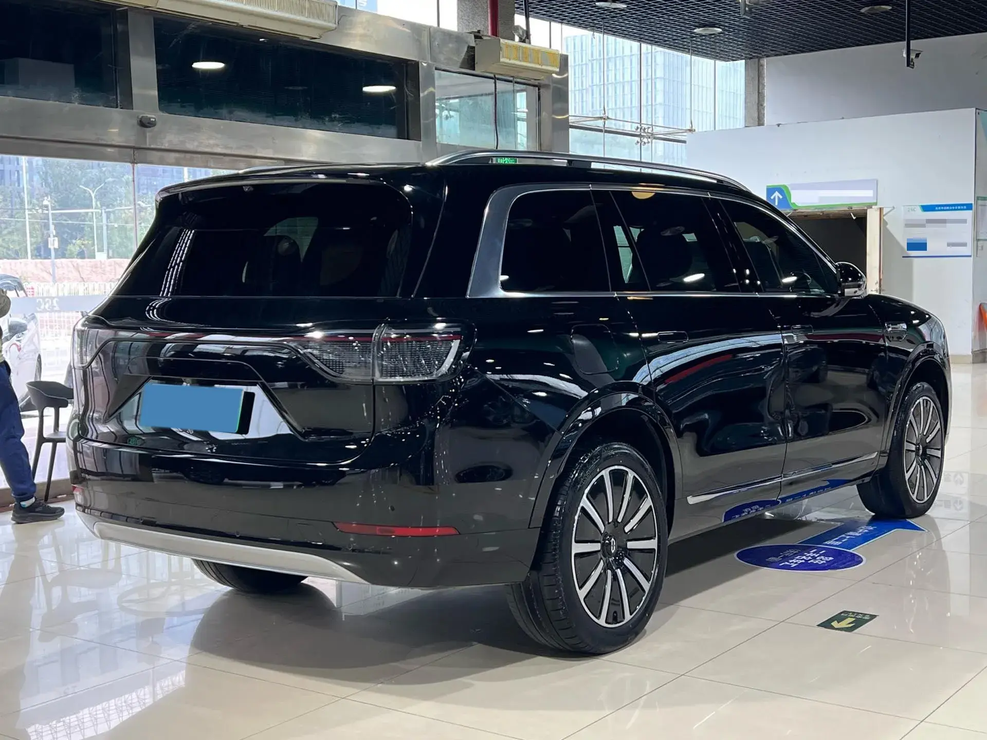 2024 AITO AITO thumbnail 4