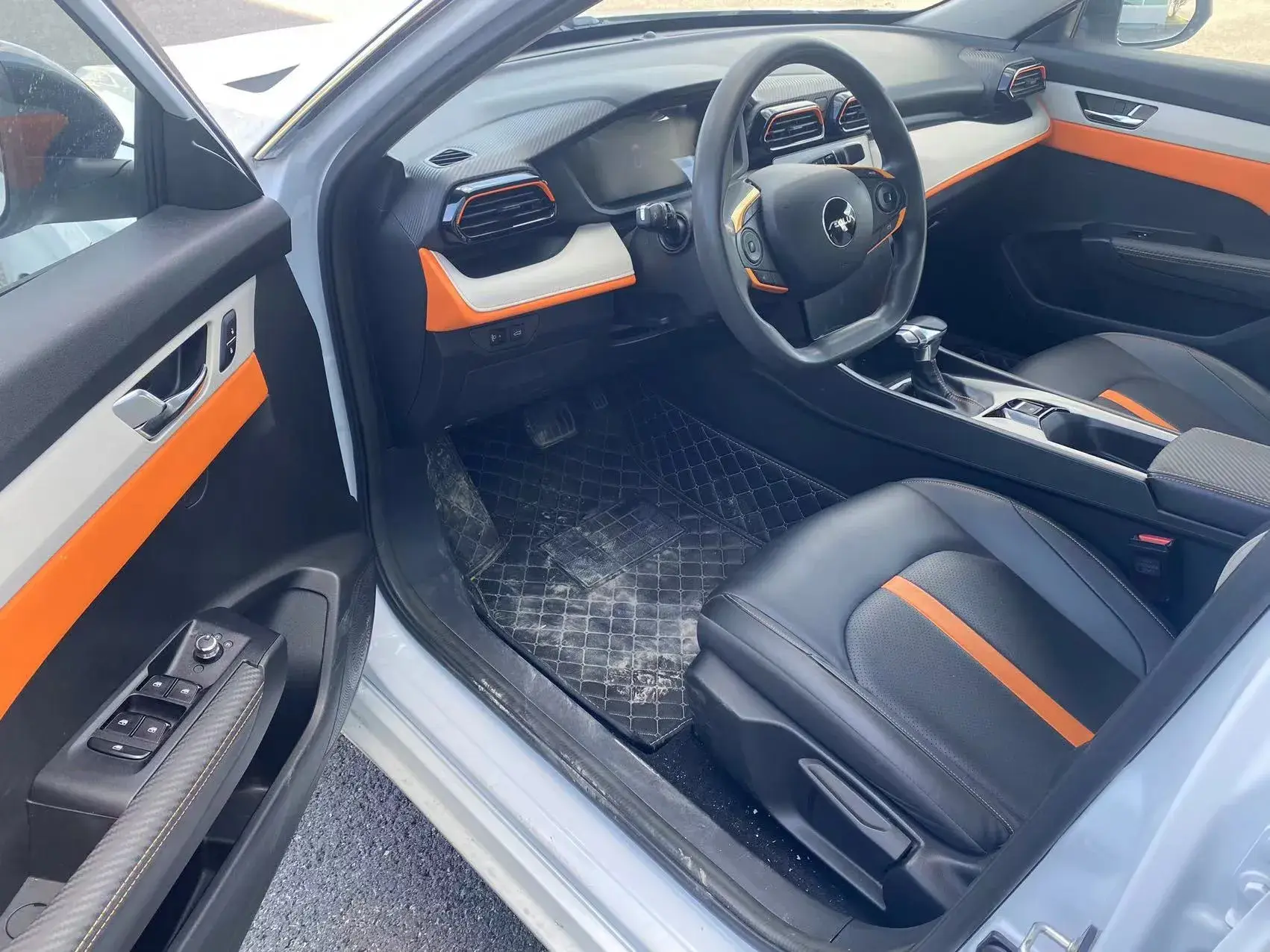 2023 DONGFENG AEOLUS thumbnail 3