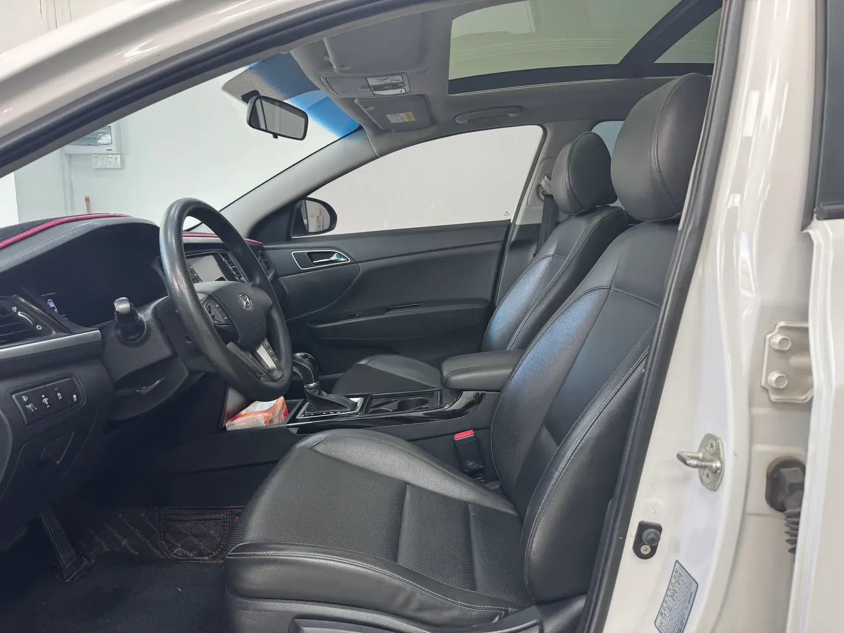 2017 HYUNDAI MISTRA thumbnail 4