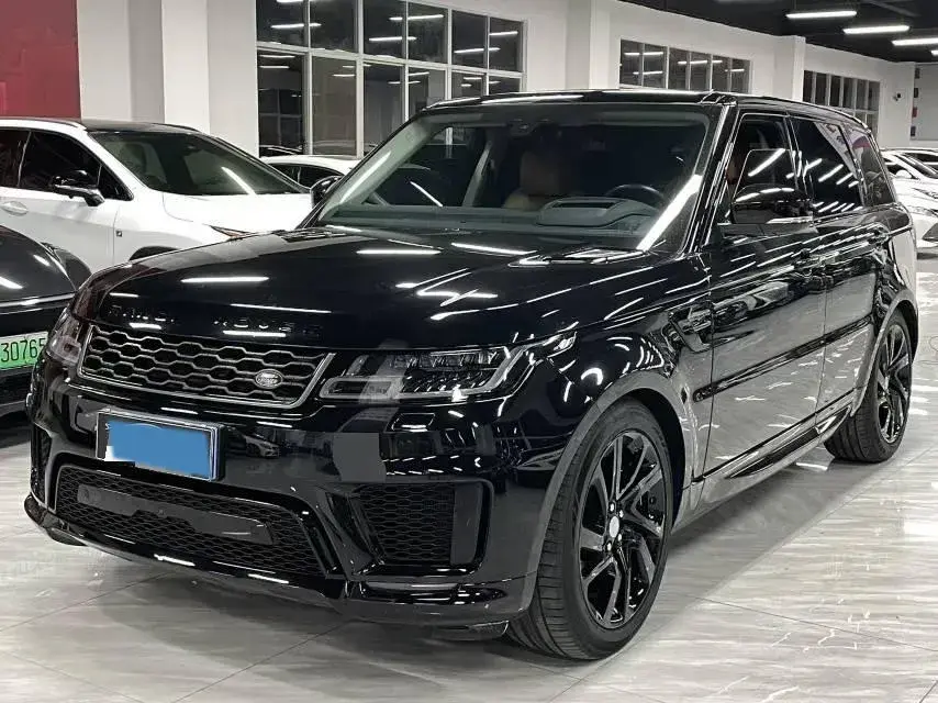 2020 LAND ROVER view 1