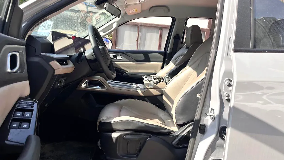 2024 ChangAn Hunter 2.0T 190HP L4 REEV 31.18KWH,autocango,china used car exporter,china ev exporter,chinese used car exporter,chinese used ev exporter