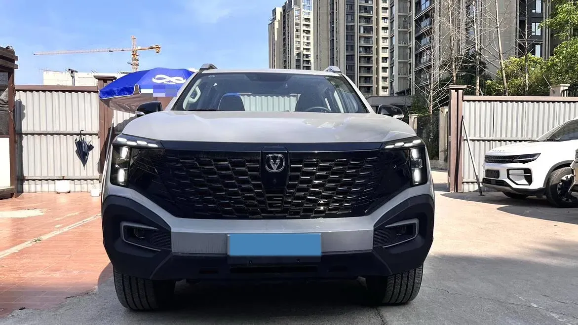 2024 ChangAn Hunter 2.0T 190HP L4 REEV 31.18KWH,autocango,china used car exporter,china ev exporter,chinese used car exporter,chinese used ev exporter