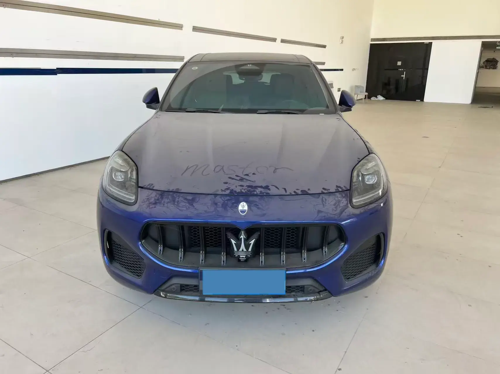 2022 MASERATI LEVANTE thumbnail 2