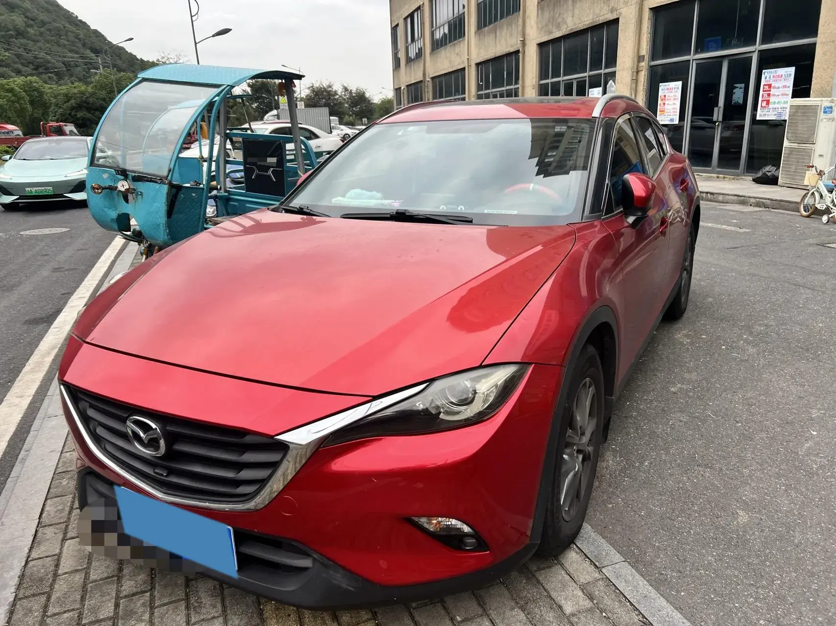 2018 MAZDA CX-4 view 1