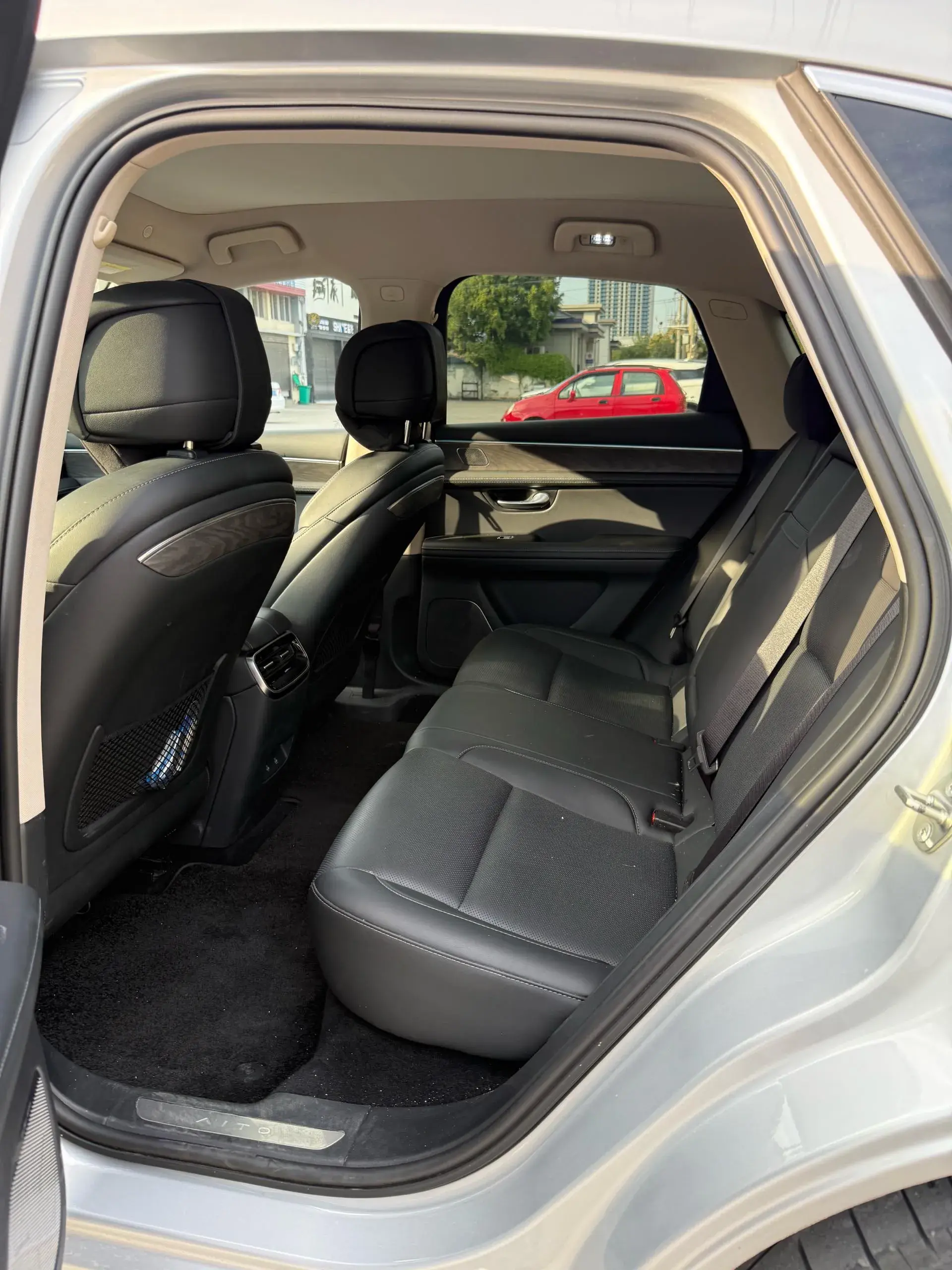 2022 AITO AITO thumbnail 4