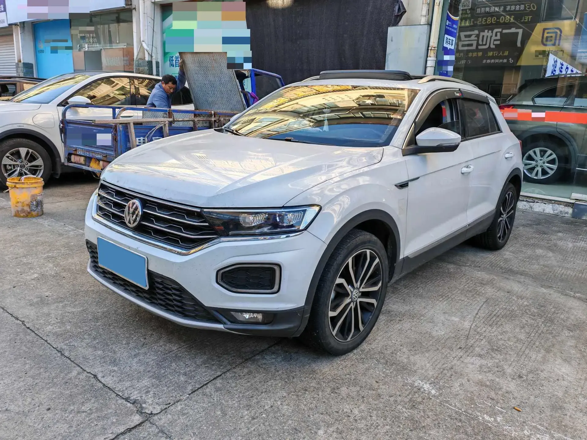 2020 VOLKSWAGEN T-ROC view 1