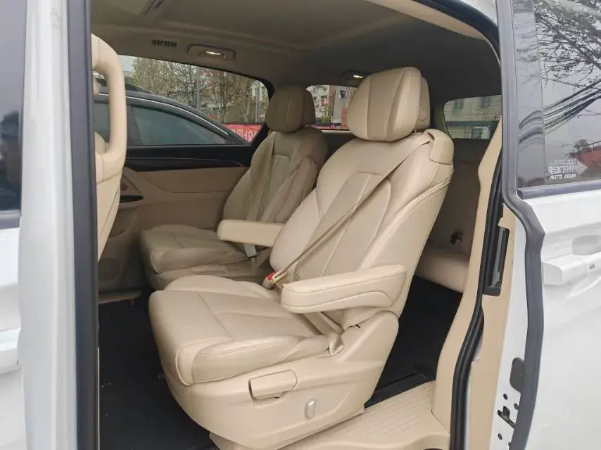 2023 BUICK GL8 thumbnail 4