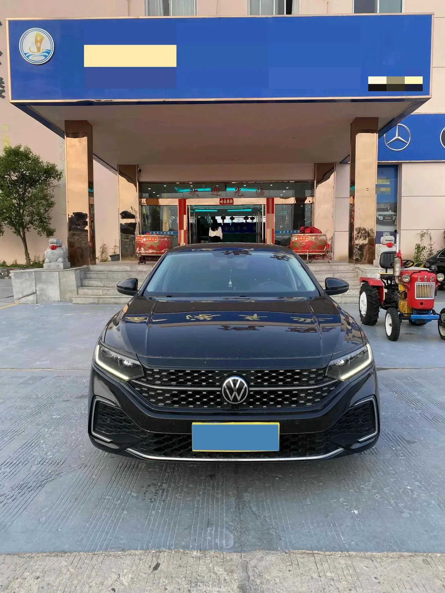 2022 VOLKSWAGEN PASSAT thumbnail 2