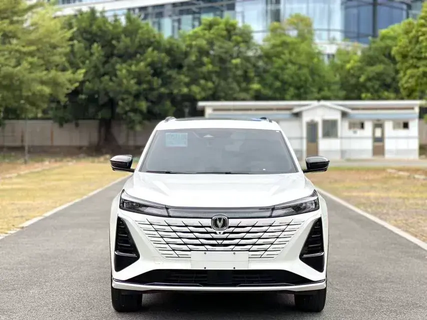 2024 CHANGAN CS75 thumbnail 3