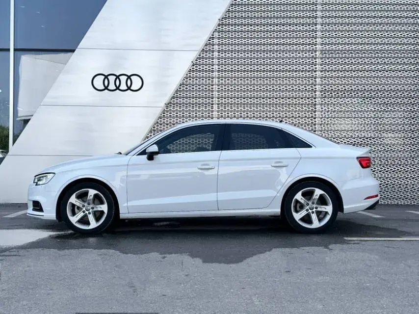 2019 AUDI A3 thumbnail 3
