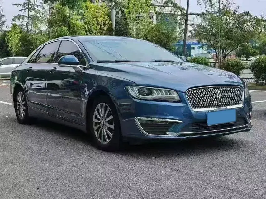 2018 LINCOLN MKZ thumbnail 3