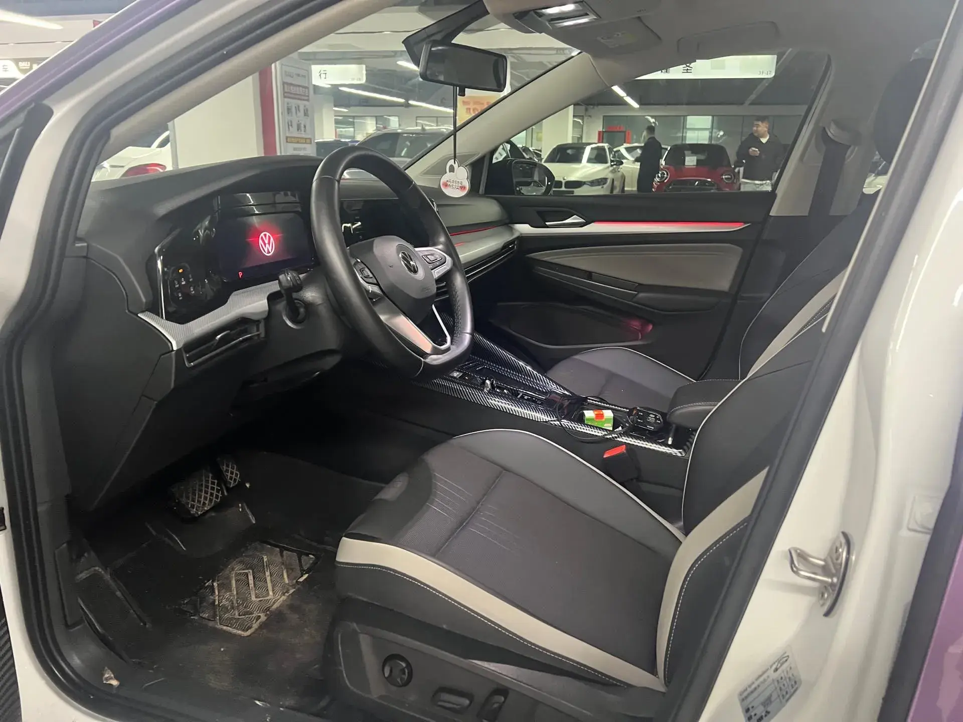 2021 VOLKSWAGEN GOLF thumbnail 3