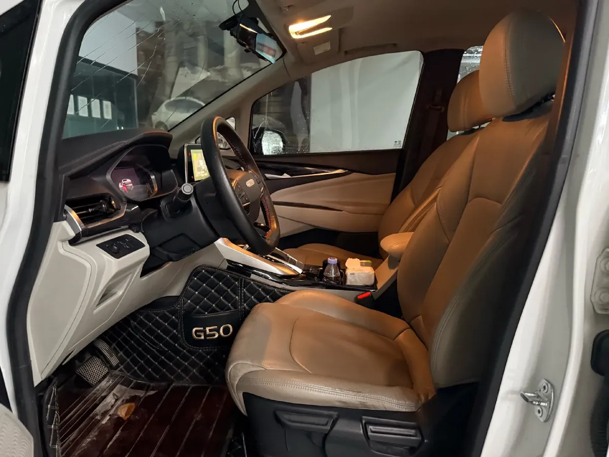 2020 MAXUS Euniq 5 BEV 61.1KWH,autocango,china used car exporter,china ev exporter,chinese used car exporter,chinese used ev exporter