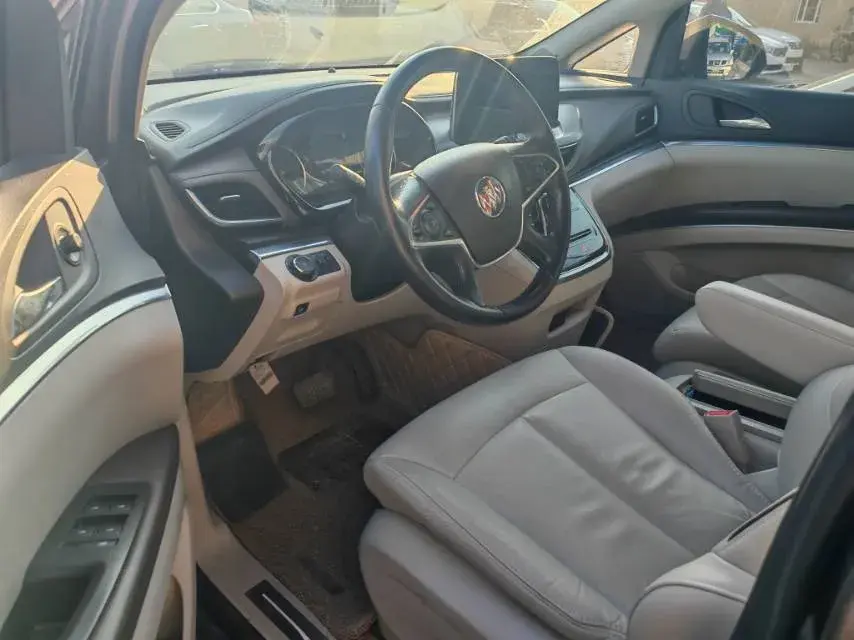 2021 BUICK GL8 thumbnail 3