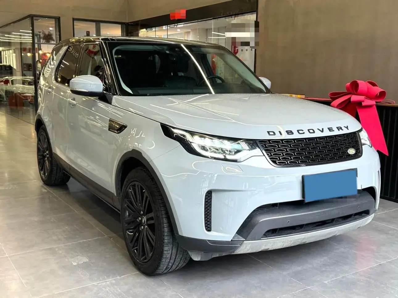 2018 LAND ROVER thumbnail 3