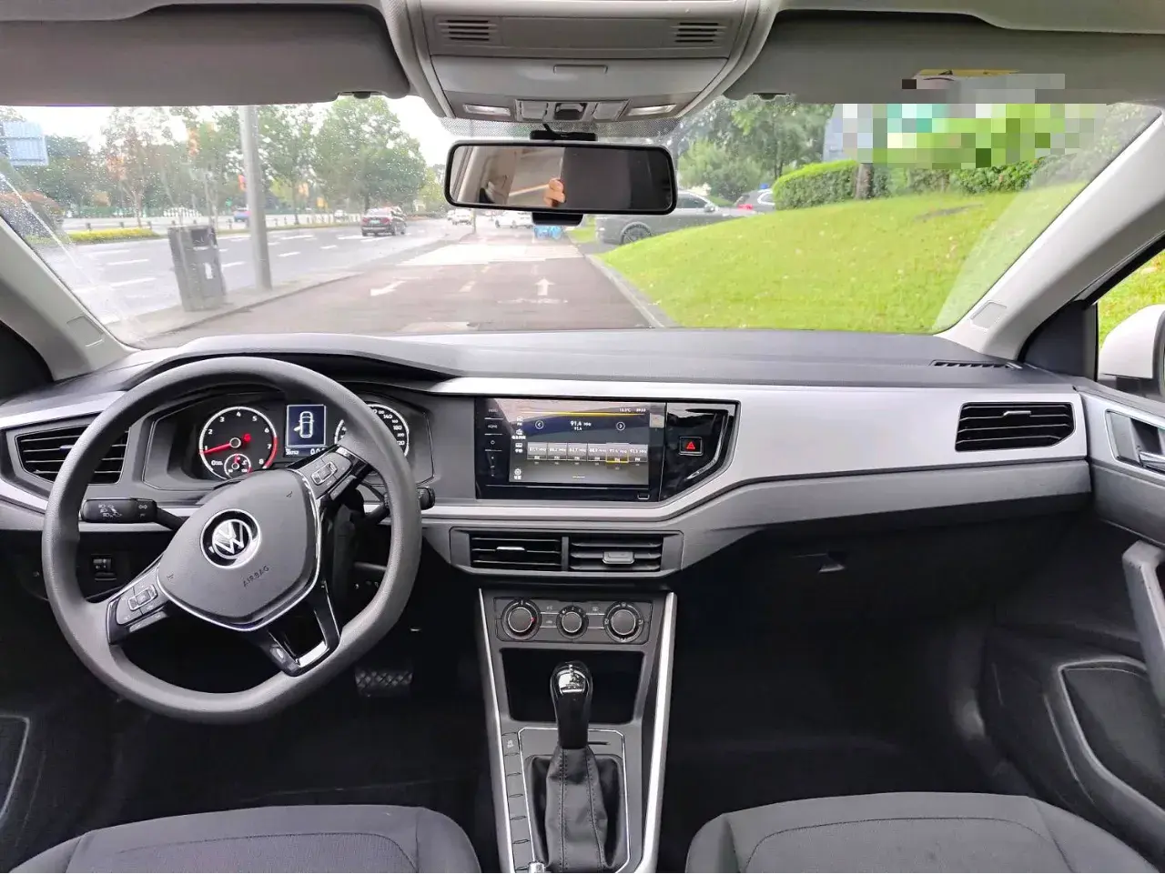 2021 VOLKSWAGEN POLO thumbnail 4