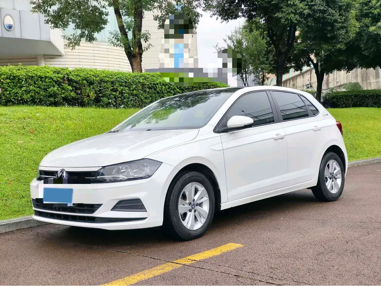 2021 VOLKSWAGEN POLO view 1