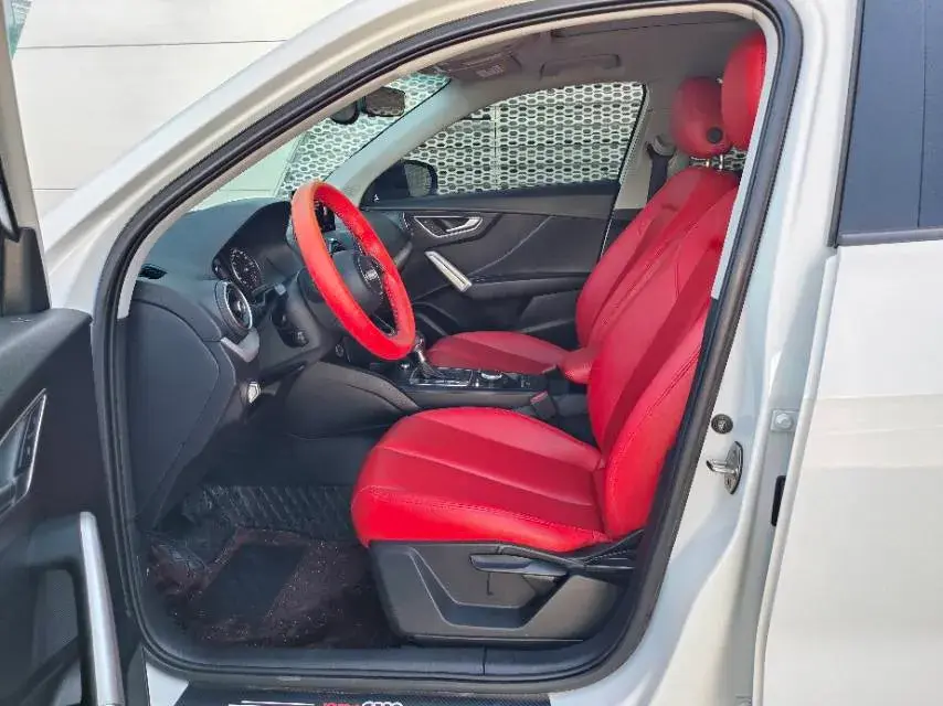 2020 AUDI Q2L thumbnail 4