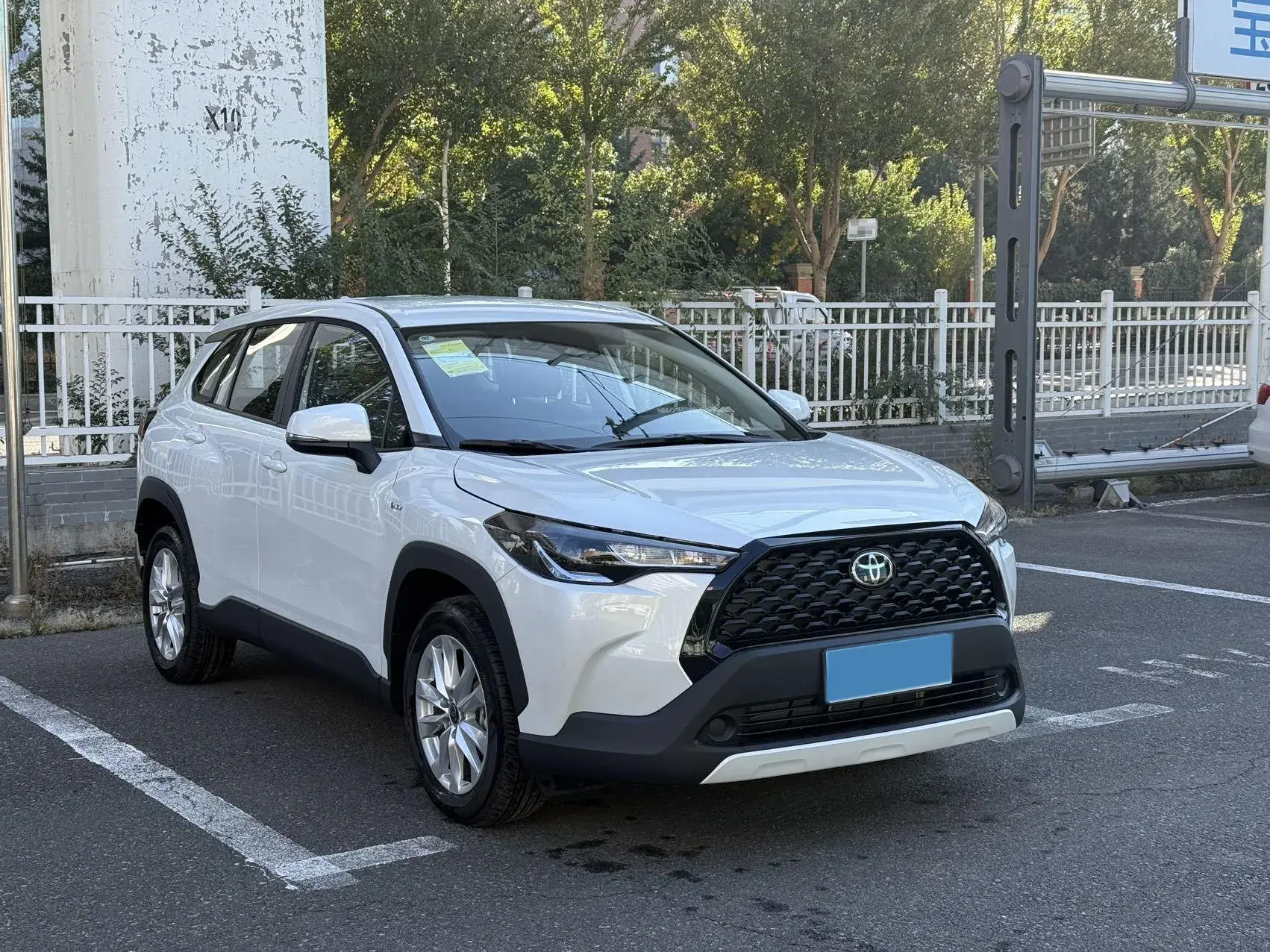 2024 TOYOTA COROLLA thumbnail 3