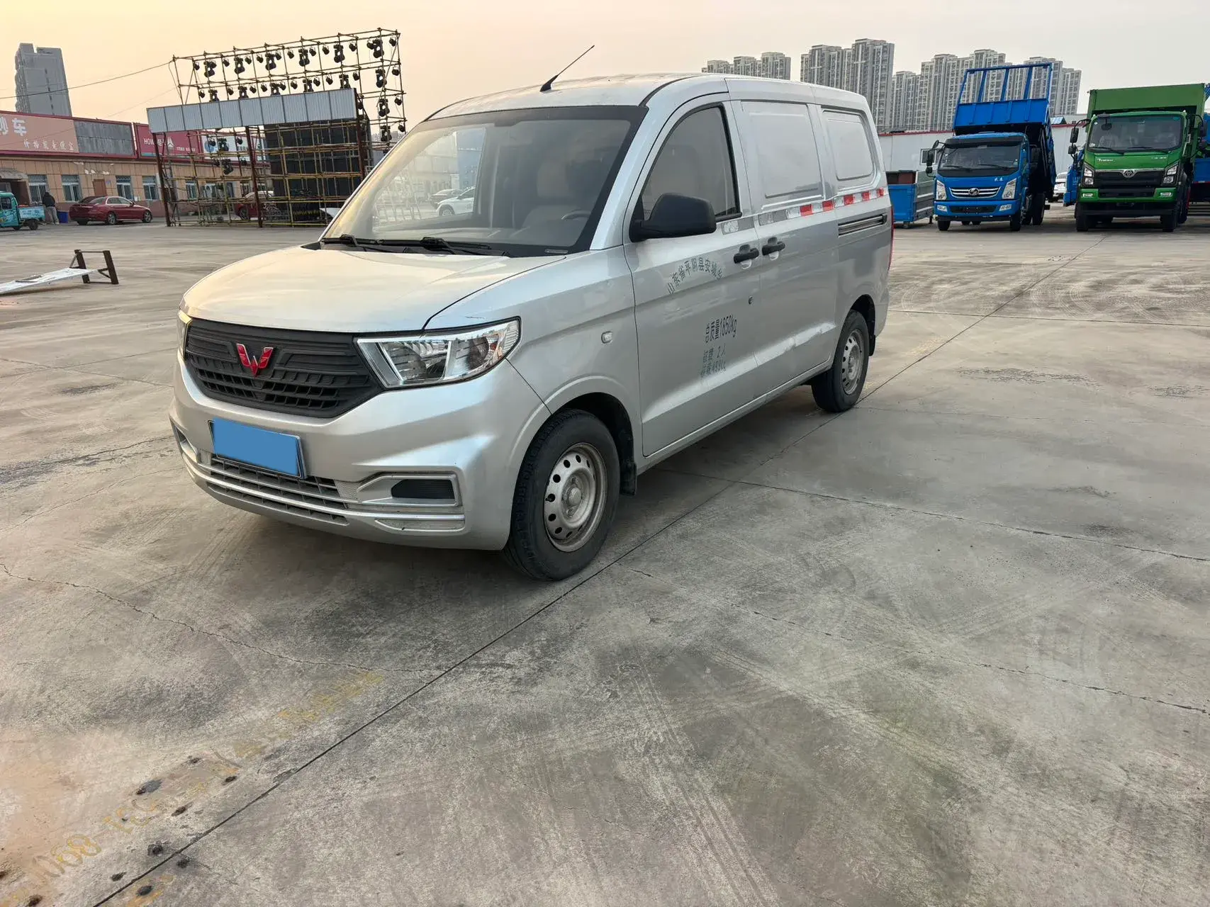2019 WULING HONGGUANG view 1