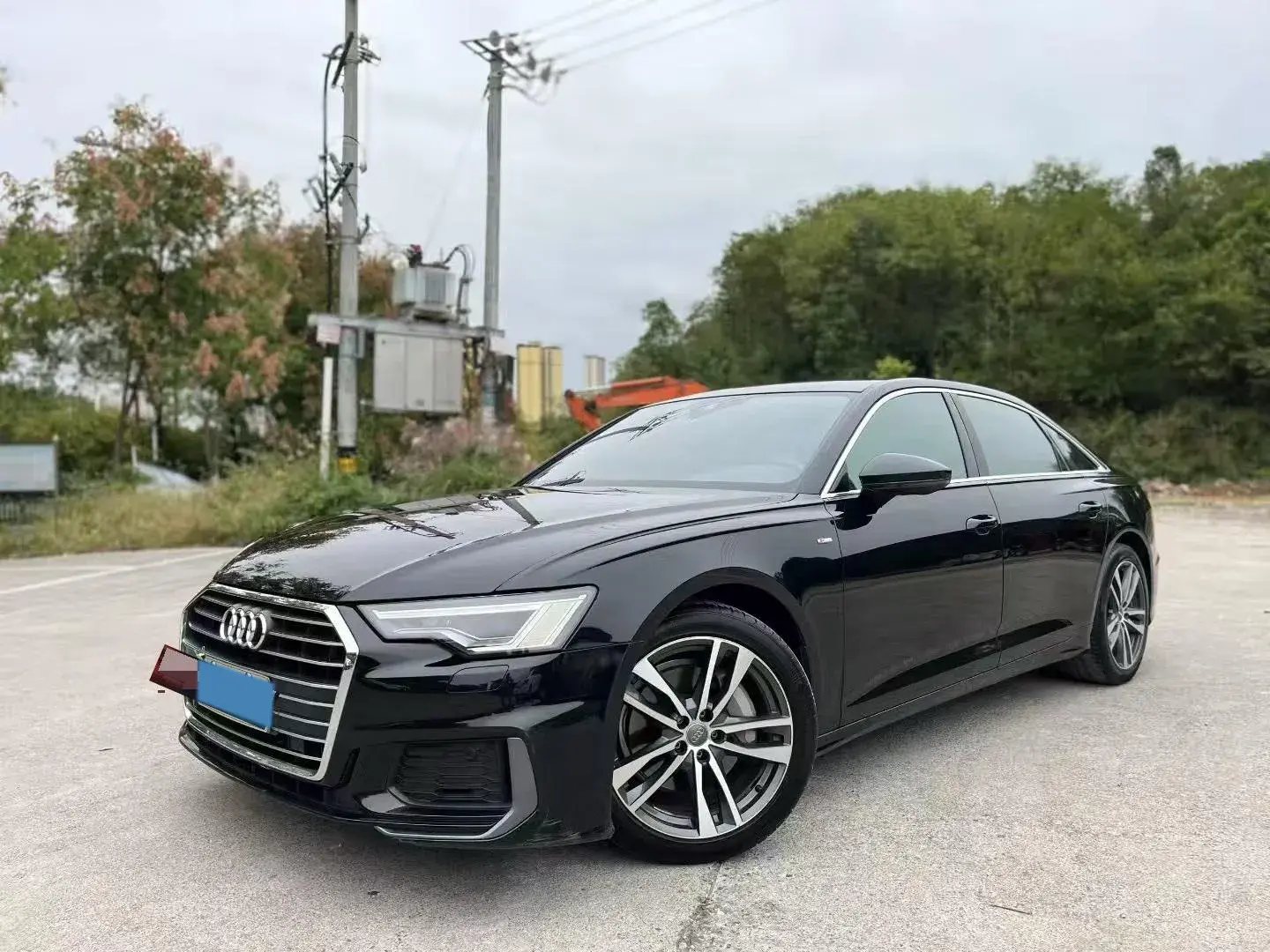 2021 AUDI A6L view 1
