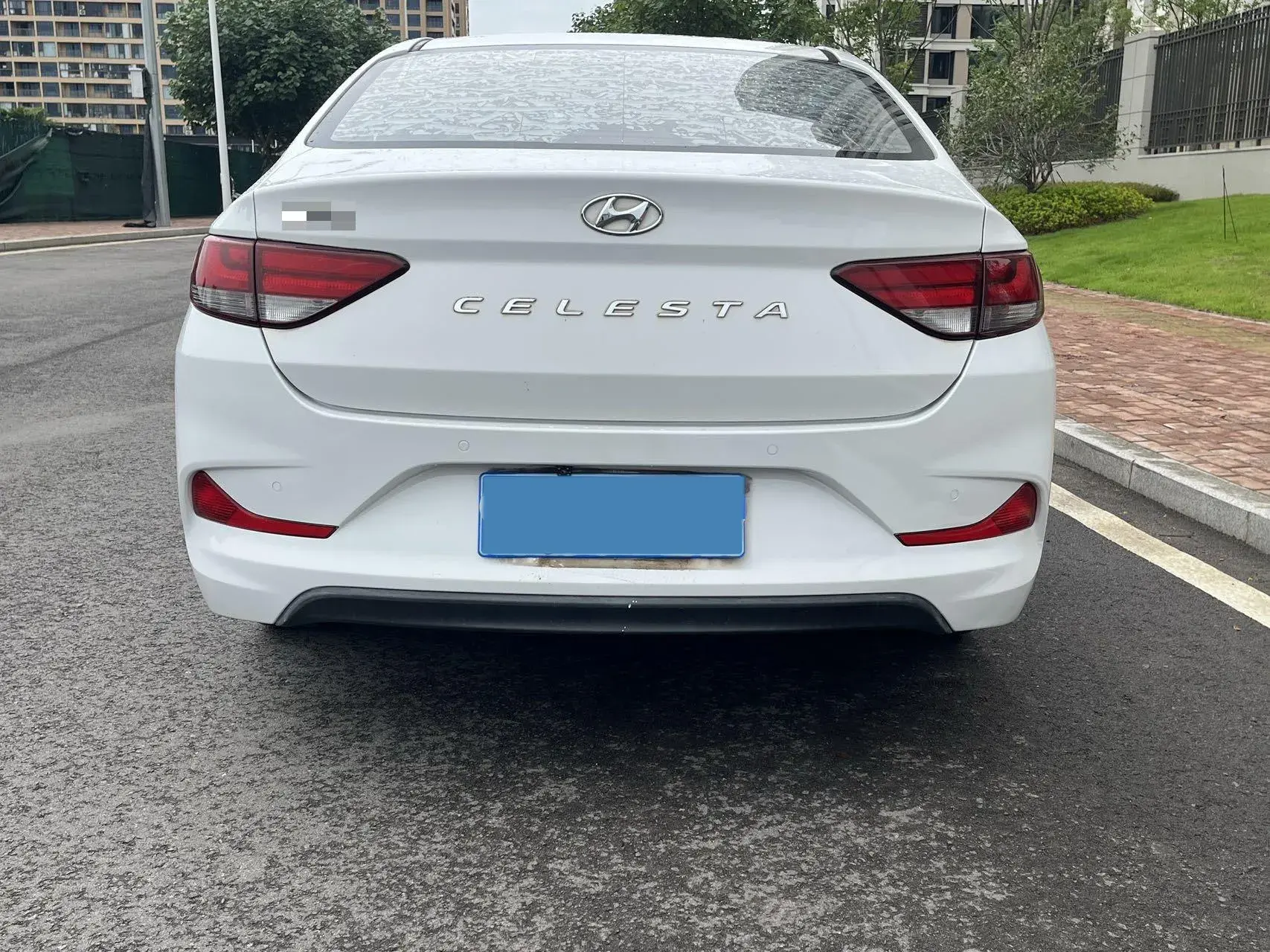 2017 HYUNDAI CELESTA thumbnail 4