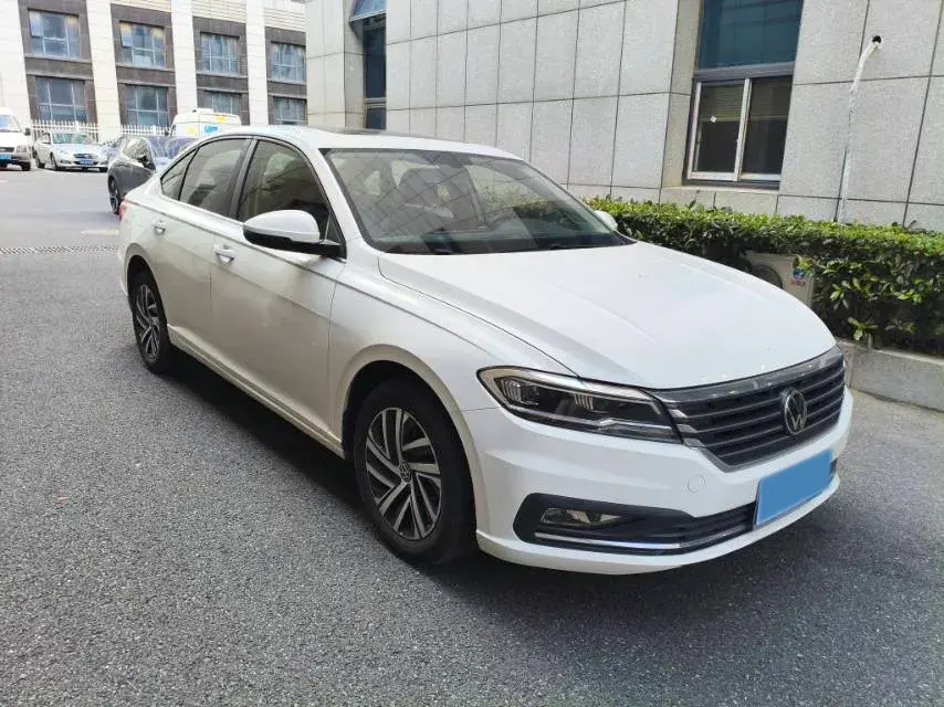 2022 VOLKSWAGEN LAVIDA thumbnail 3